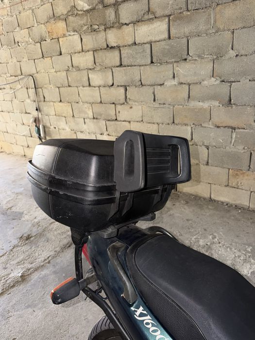 Yamaha XJ600N 2002