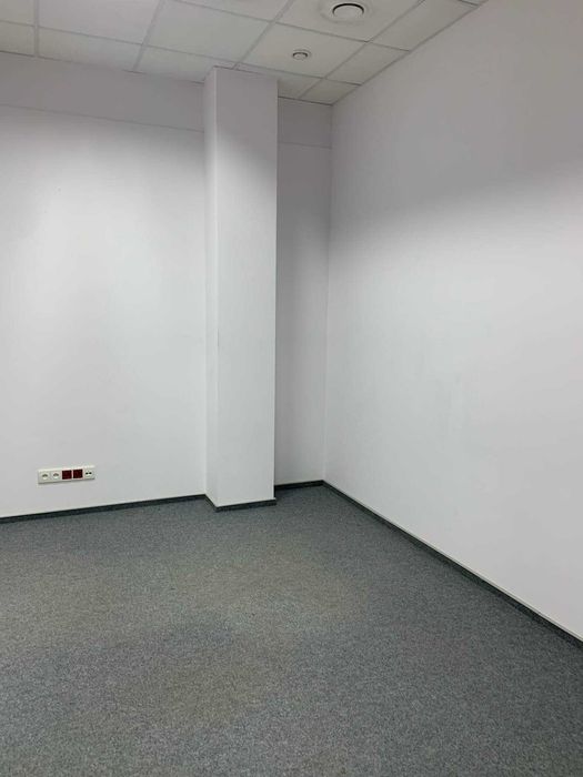 Mały lokal biurowy na wynajem