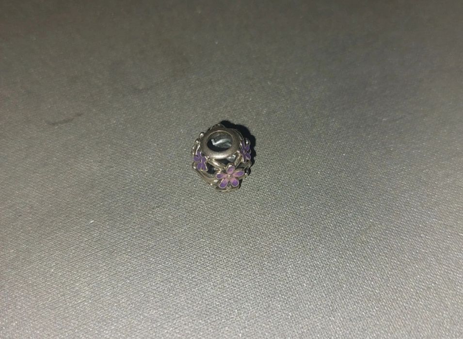 Pendentes para pulseira Pandora Originais.