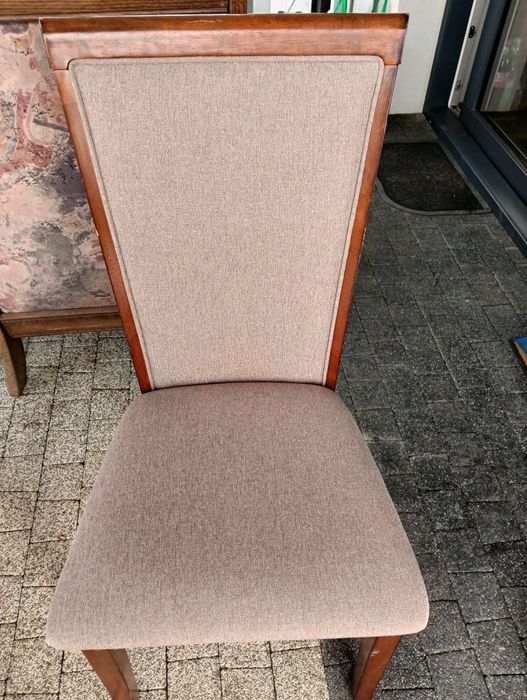 Sprzedam stół i krzesła