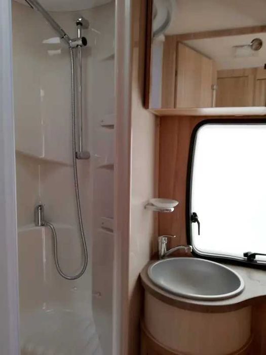 Autocaravana Ford Challenger Genesis 52.