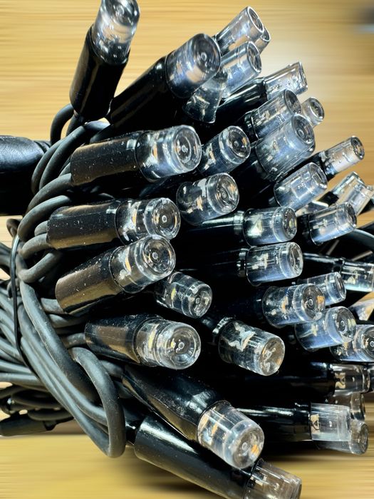 Світлодіодна гірлянда нитка 10 м 100 лед, сполучна, IP65,чорний провід