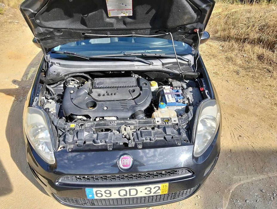 Fiat Punto 1.3 Multijet Diesel 85 CV — 07/2015 — 201.000 km — Bom estado — 6.000 € (negociável) — photo 5