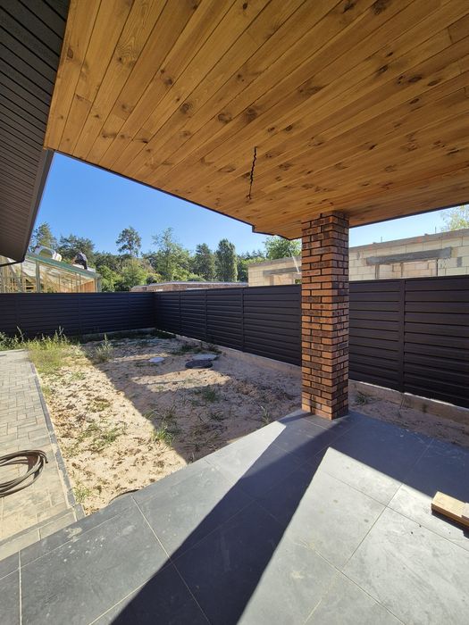 Одноповерховий Приватний будинок Велика ділянка Державні програми