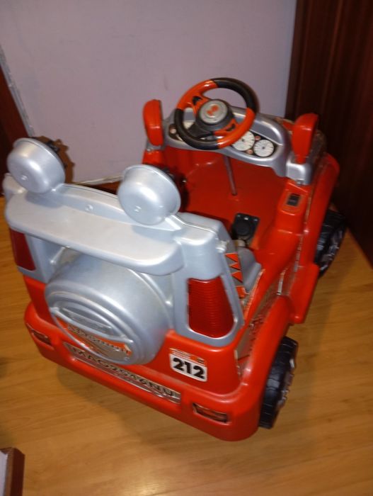 Vendo carinho de brinquedo para criança