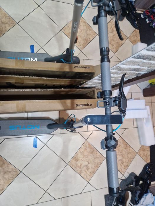 Hulajnoga elektryczna Motus Scooty 10” Lite/nowa