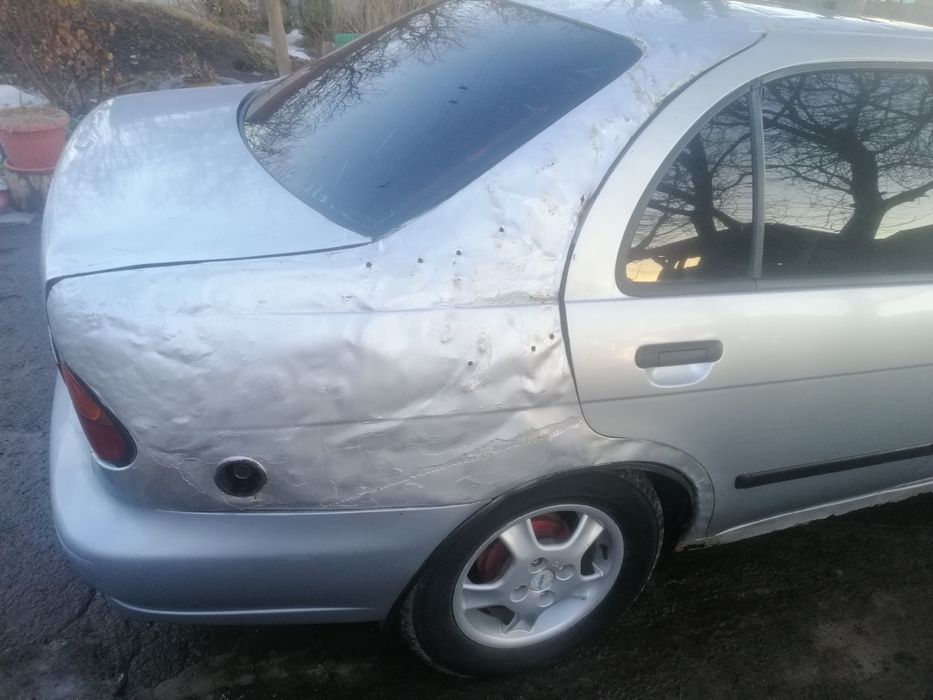 Nissan Almera N15 1996