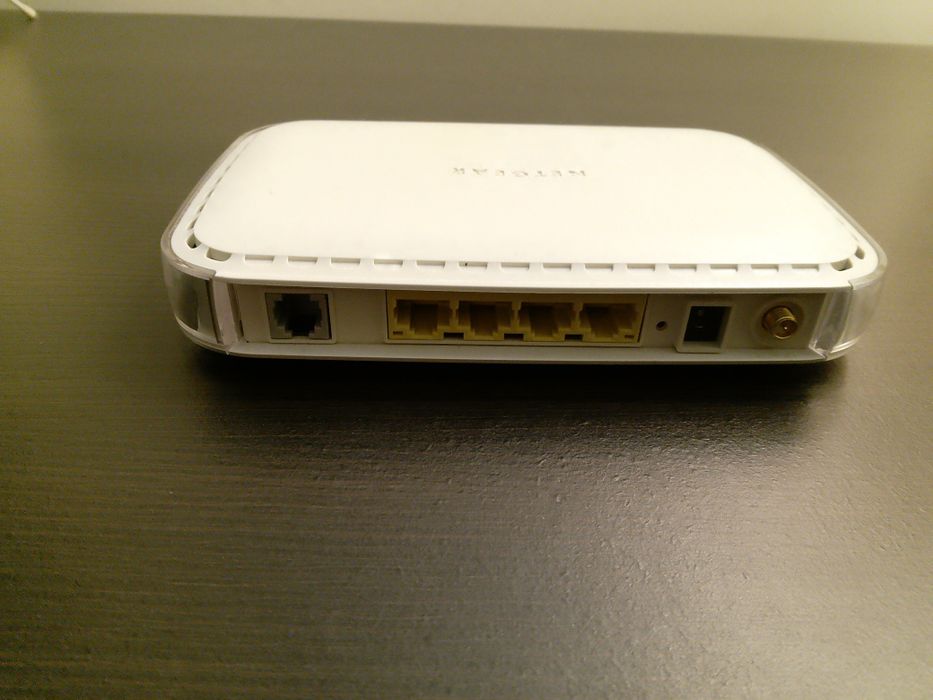 Роутер   NETGEAR DG834G v3
