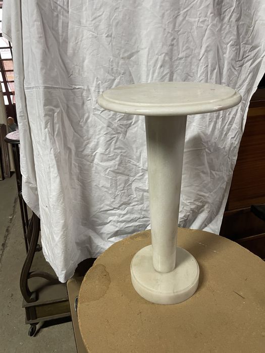 Mesa de Apoio em Marmore