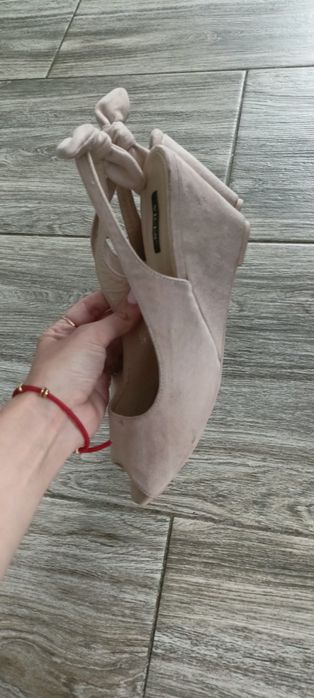 Sandałki r40 na koturnie