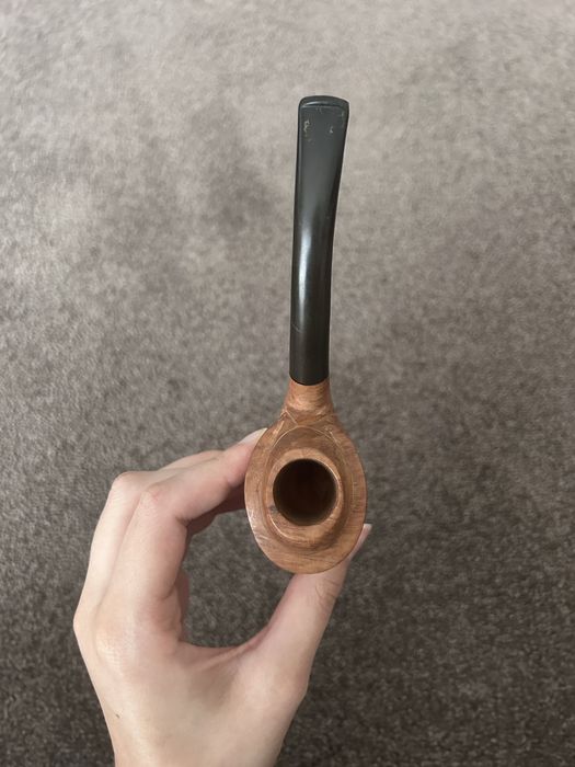 Cachimbo em madeira trabalhada
