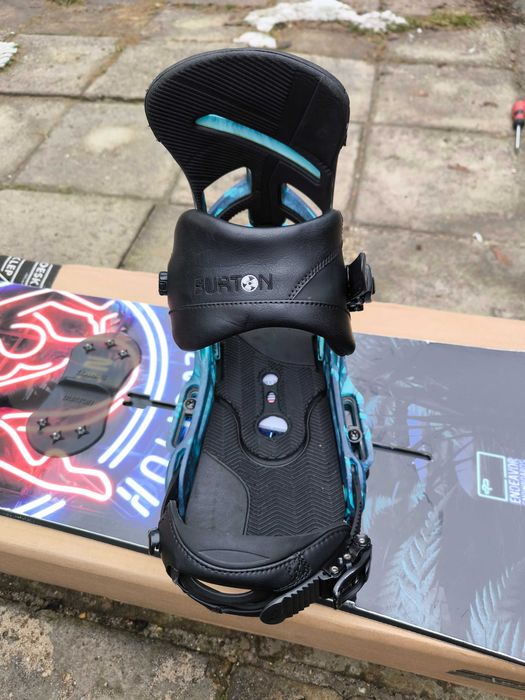 Wiązania snowboardowe Burtom Mission M EST