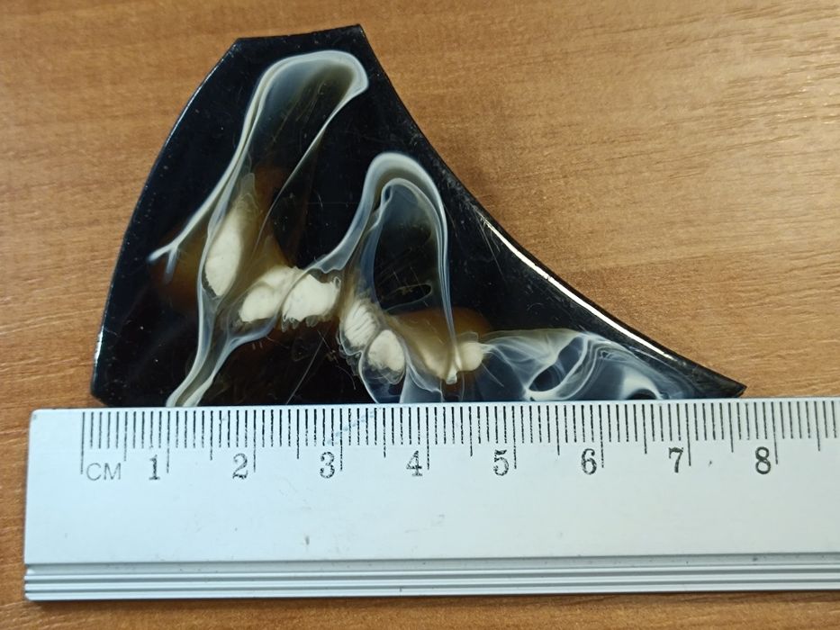 stara duża broszka z czasów PRL