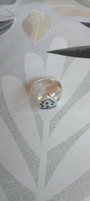 Sygnet Srebro Ruch Chorzów ostatnio sztuka Nowy