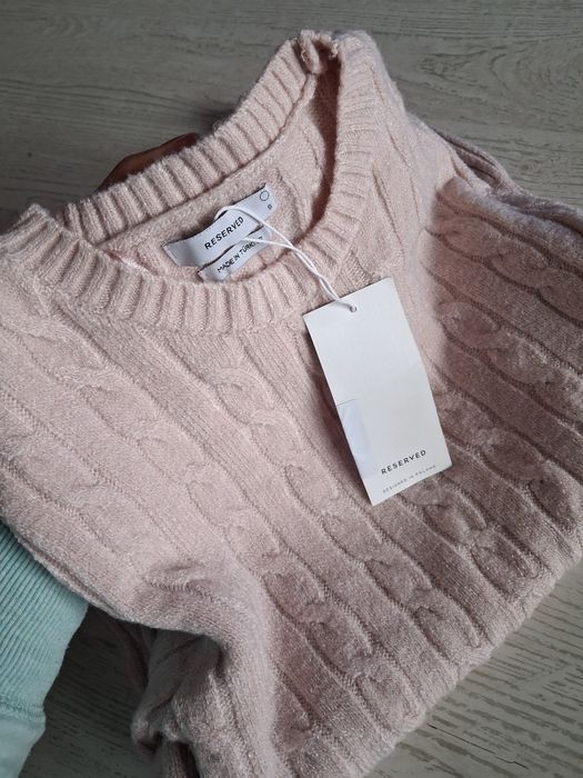 Nowy miły sweter Reserved z wiskozą 30%