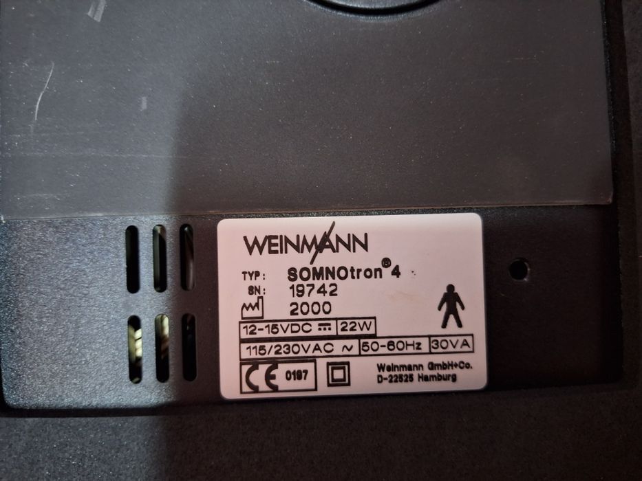 Aparat CPAP Weinmann SomnoTron 4 na bezdech + PODGRZEWACZ (Bogaty Zestaw)