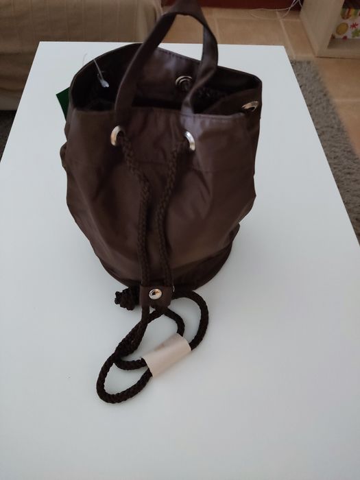 Saco mochila Benetton, novo