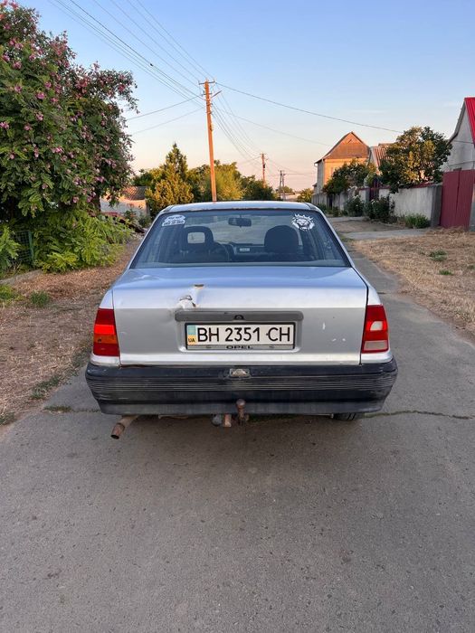Продам Опель кадет