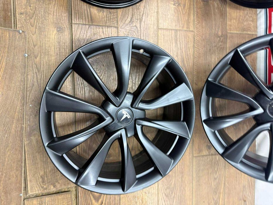 Оригінальні диски 20 5.114.3 Tesla Model 3! G-Felgen