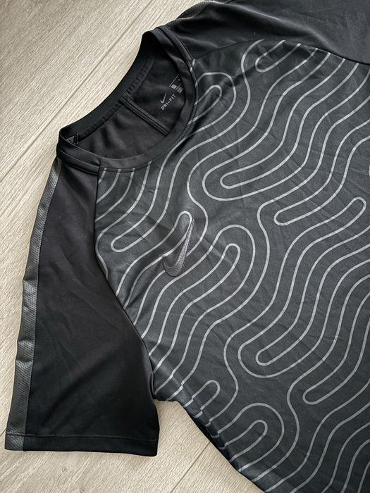 Футболка Nike DRI-FIT оригінал "L"
