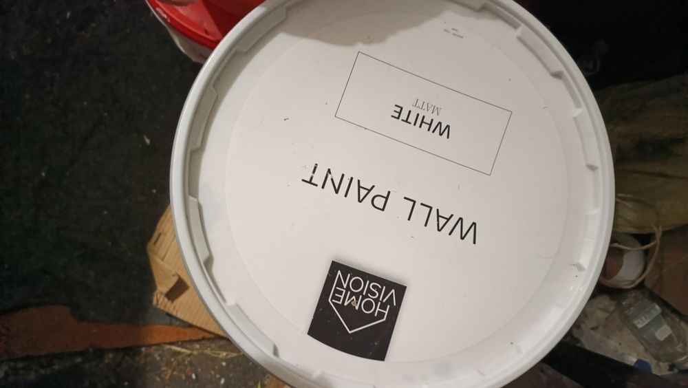 Farba do ścian i sufitów biała