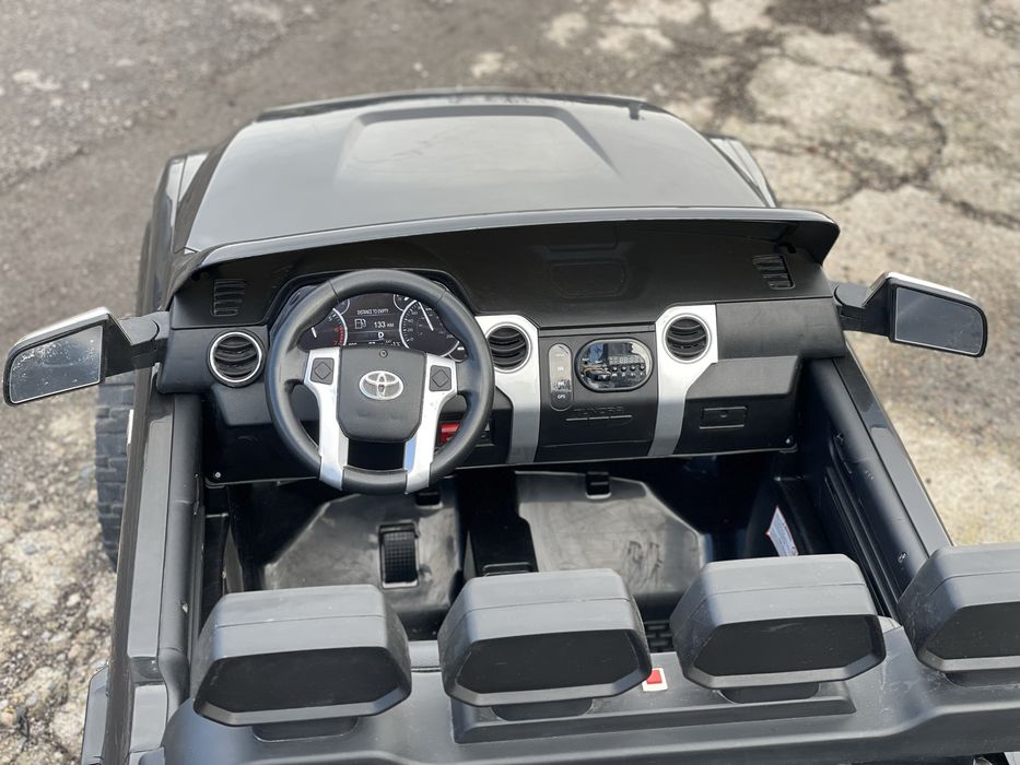 Дитячий двомісний електромобіль Джип Toyota Tundra JJ 2255 EBLR-2