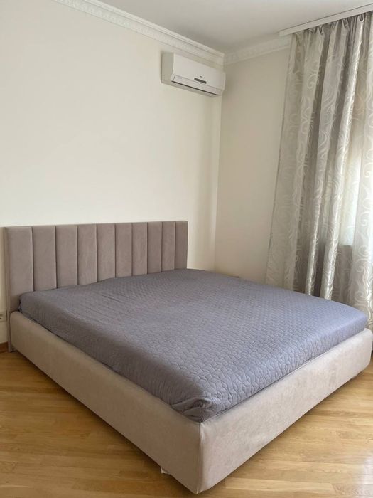 М'які стінові панелі для ліжка