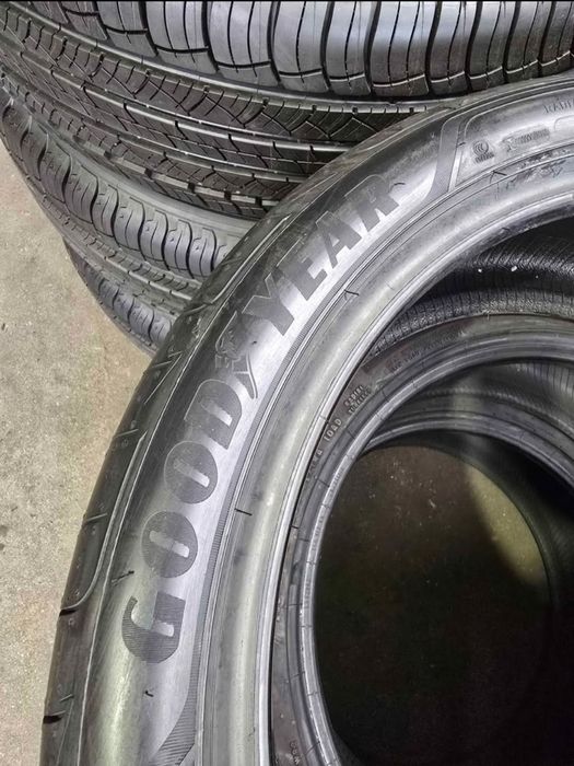 Conjunto de 4 Pneus NOVOS  245/40R19 Runflat  + 275/35R19 Runflat