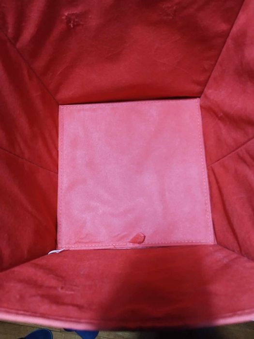 Puff em caixa coloridos