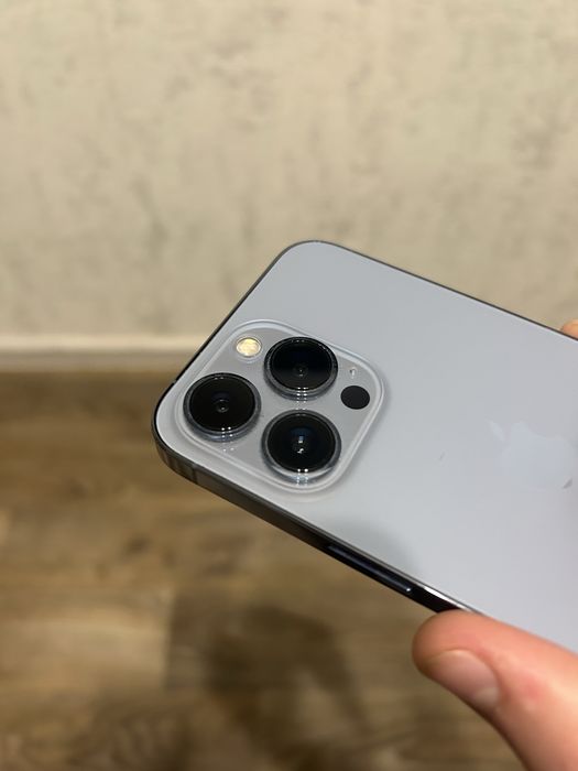 IPhone 13 Pro Sierra Blue