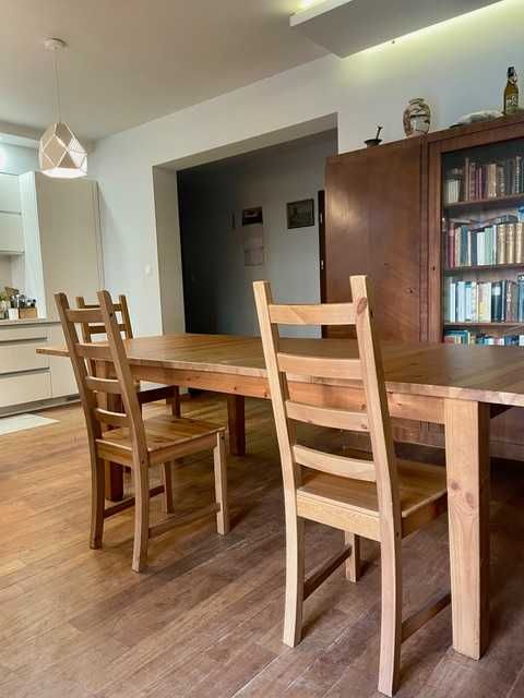 Stół na rodzinne biesiady