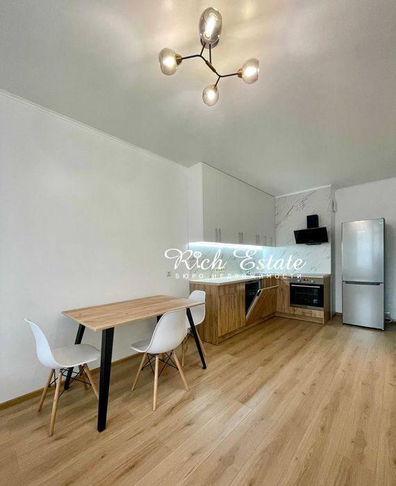 ЖК Варшавський Плюс Європейського Союзу (Правди) 49 Retroville