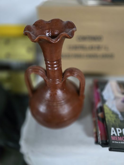 Jarro em loiça 3€