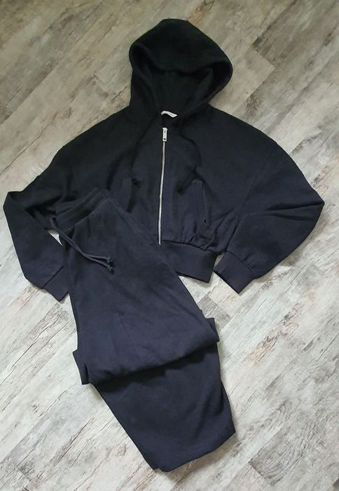 Крутий костюм Zara з худі і широких штанів-ballon. Гарна якість і ціна