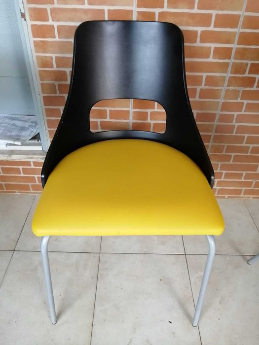Conjunto Mesas e cadeiras