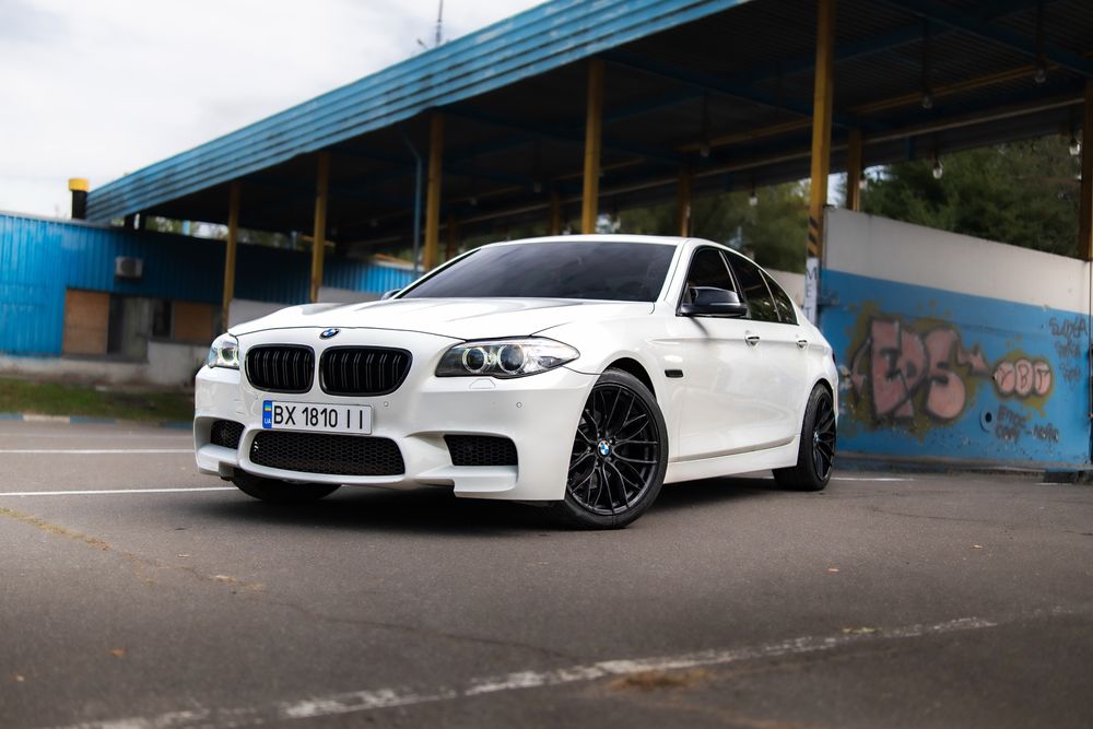 BMW 5 Series 2014 VIN WBA5A7C59FD625370 фото оголошення 2 з 8