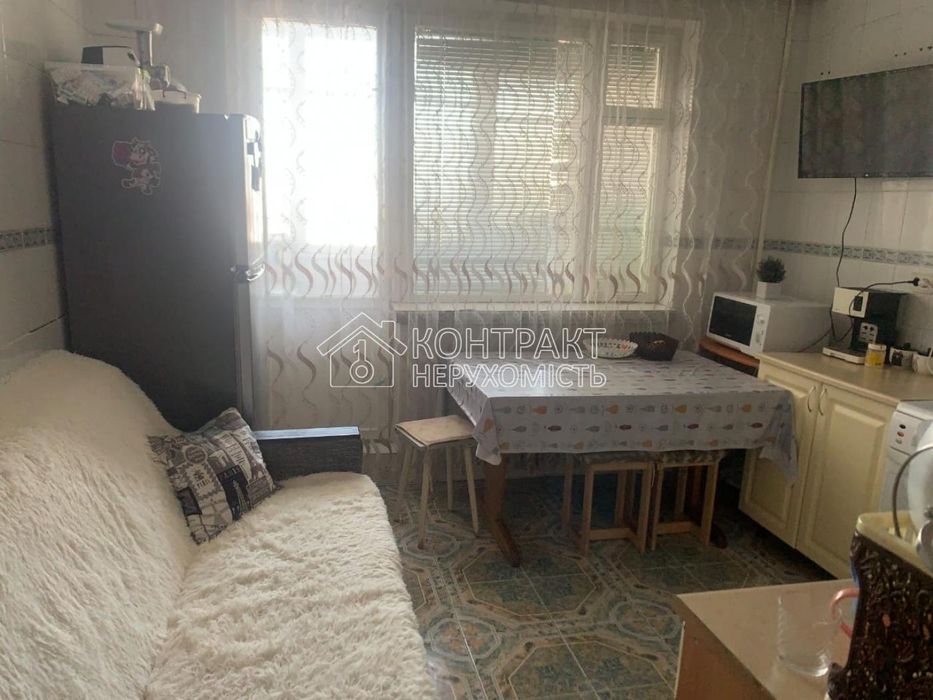 Продам 4к квартиру на Одеській