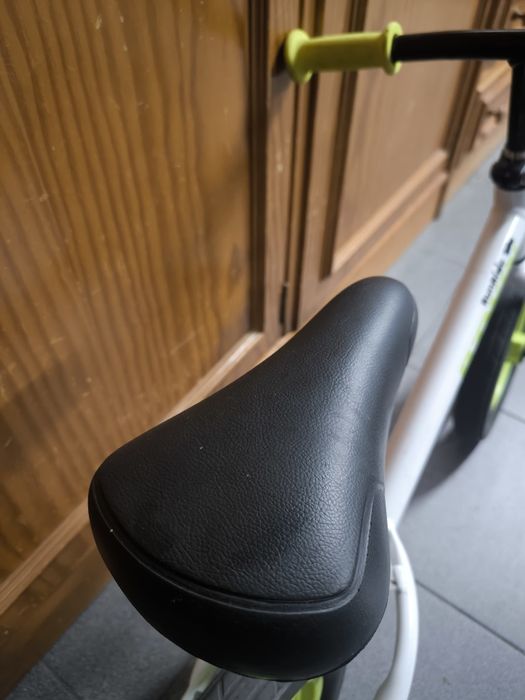 Bicicleta sem rodas criança