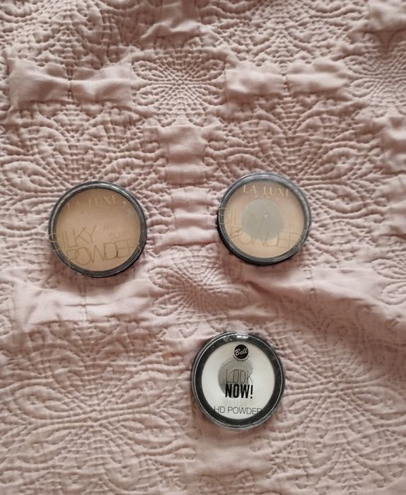 Rozświetlacz do twarzy bell cosmetics Lovely cien puder brązujący