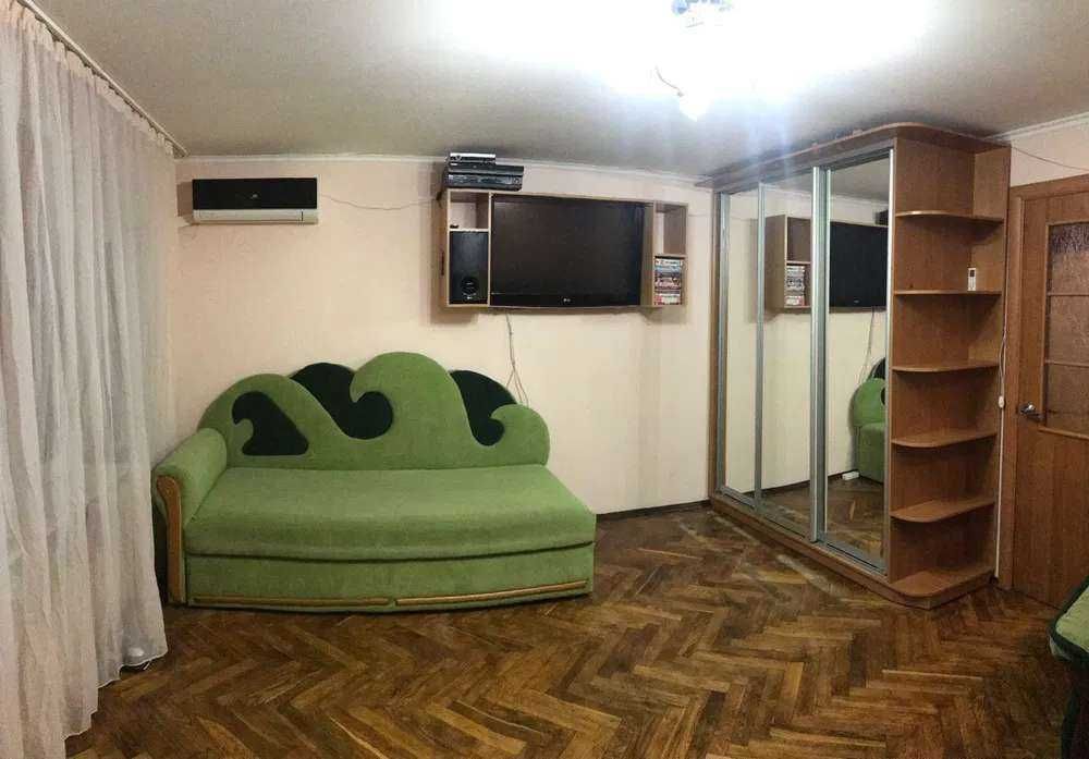 Продається 1-кімн. Березняківська вул. 36в, 33 м.кв