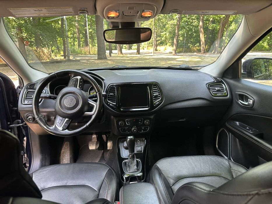 Jeep Compass 21 limited  4x4