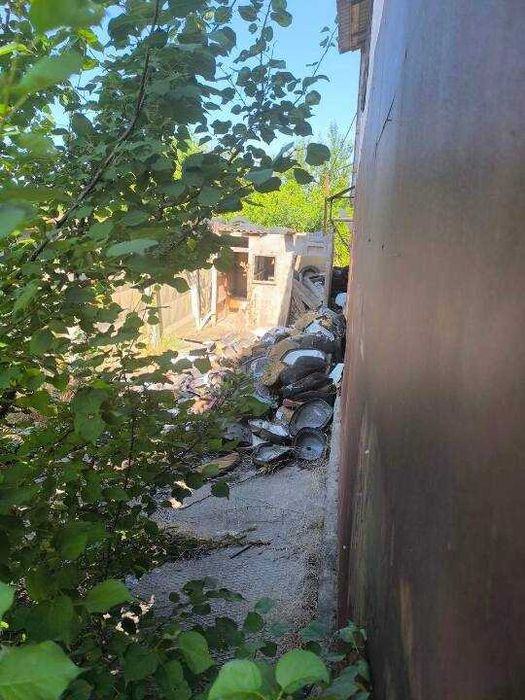 1/4 частини торгівельного павільйону-бару