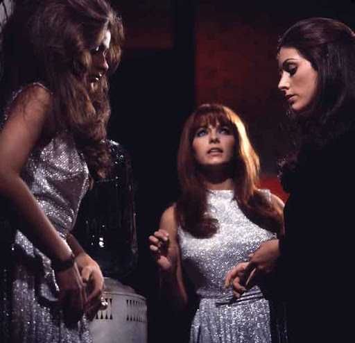 O VALE DAS BONECAS II (Russ Meyer/Cynthia Meyers/Dolly Read) NOVO