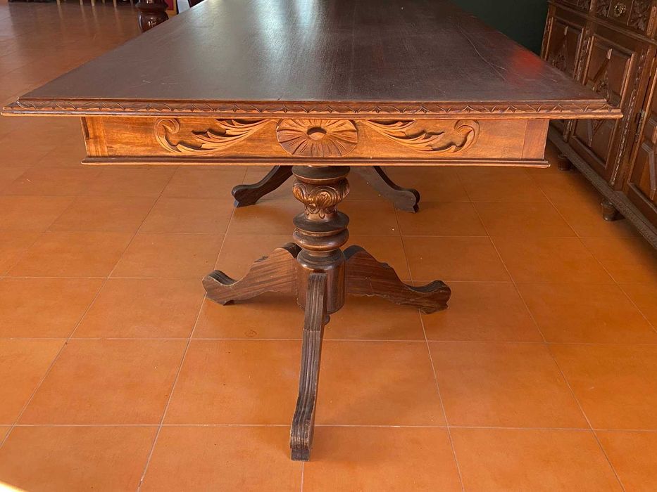 Mobília  de sala de jantar em mogno