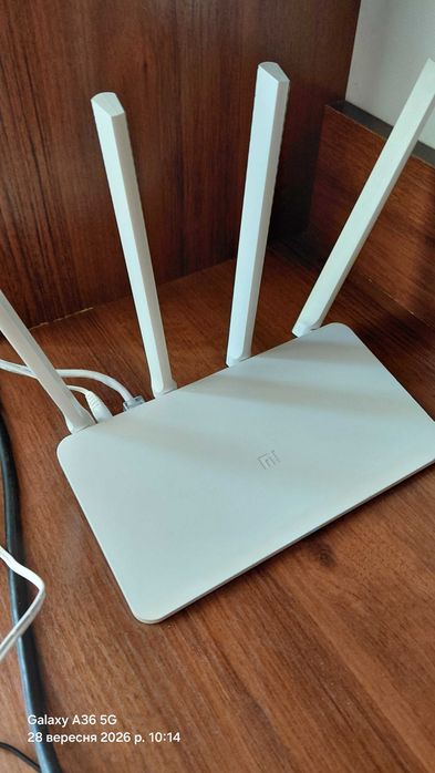 Продам робочий мережевий маршрутизатор - роутер Xiaomi.