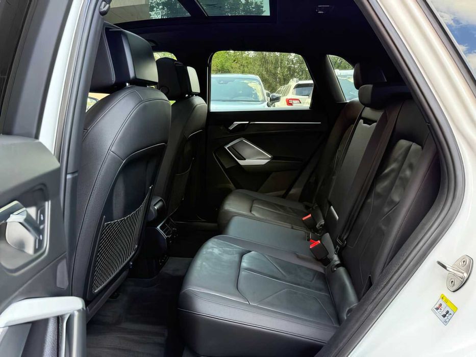 Audi Q3 quattro Premium 45 TFSI      2020