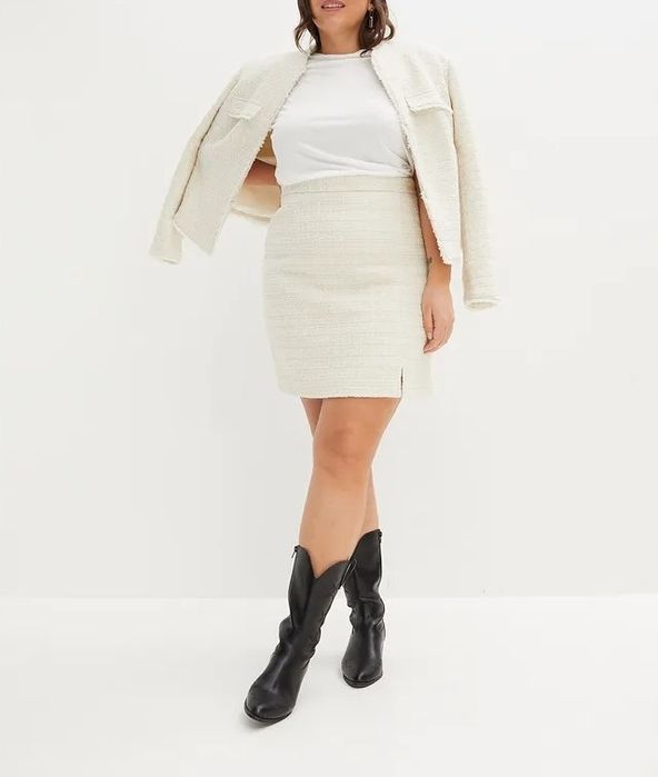 B.P.C spódnica mini beżowa boucle r.48