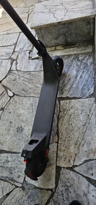 Trotinete Elétrica Xiaomi Electric Scooter 4 Lite (2nd Gen) – 300W – Excelente Estado
