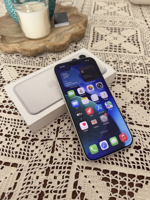 iPhone 17 Pro Max 256GB — Prata — Como Novo (13 ciclos)