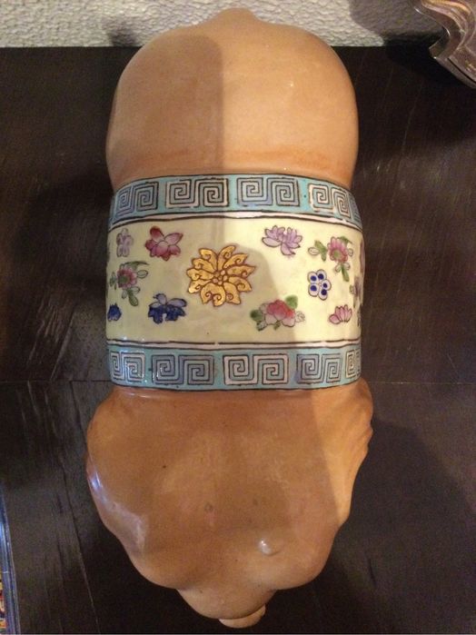 Elefantes em porcelana antiga